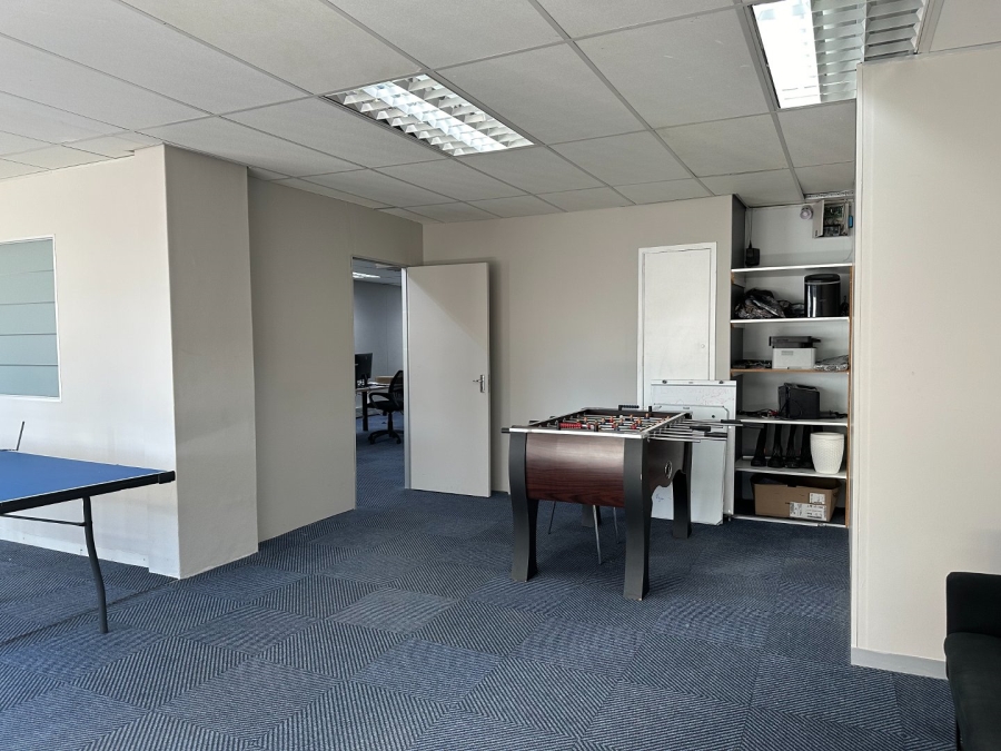 To Let commercial Property for Rent in Sea Point Western Cape